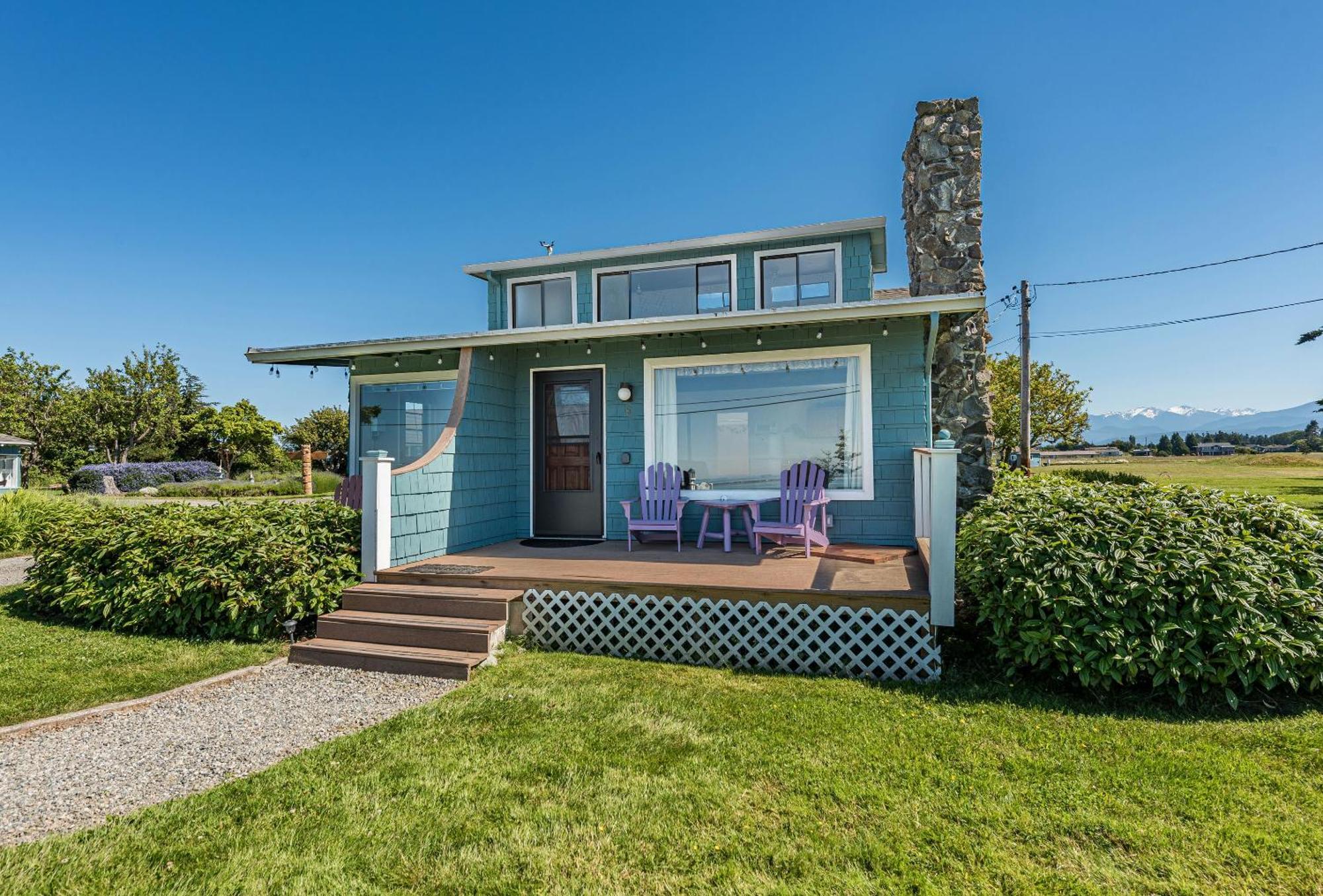 Juan De Fuca Waterfront Hotel & Cottages Секим Экстерьер фото